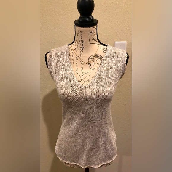 Brochu Walker V-Neck Linen Sweater- Size Small - Picture 1 of 4